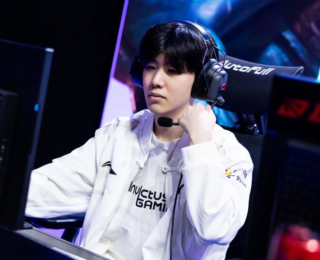 Virtus.pro 在 BLAST Open Fall 2025 失利后将 electroNic 放入替补席