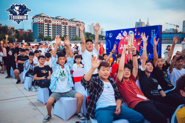 Top Esports 在 LPL 第2分裂 2025 中取得胜利